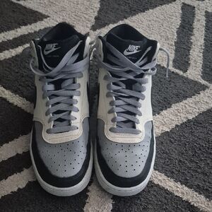 Nike Men's Black and Gray Sneakers